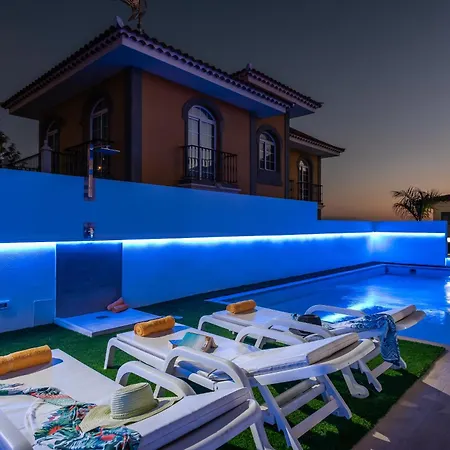 Marzella Luxury - Private Pool - アデヘ